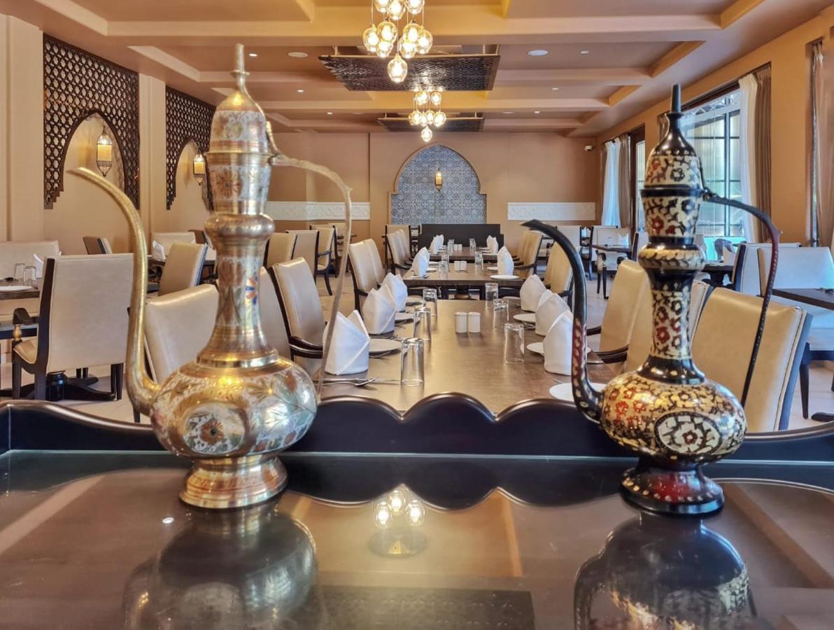 The Pavillion Hotel Kolhapur Eksteriør billede