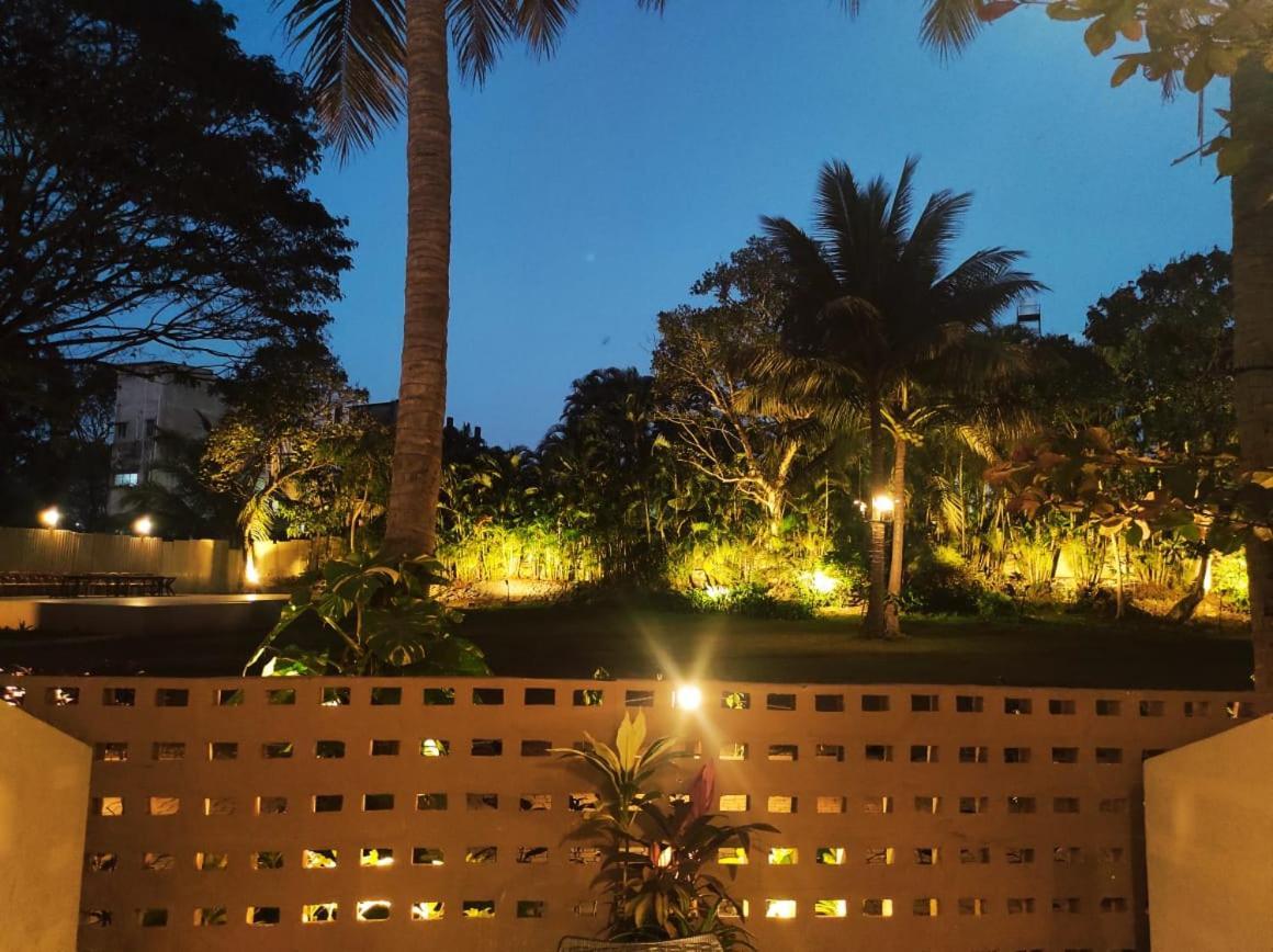 The Pavillion Hotel Kolhapur Eksteriør billede