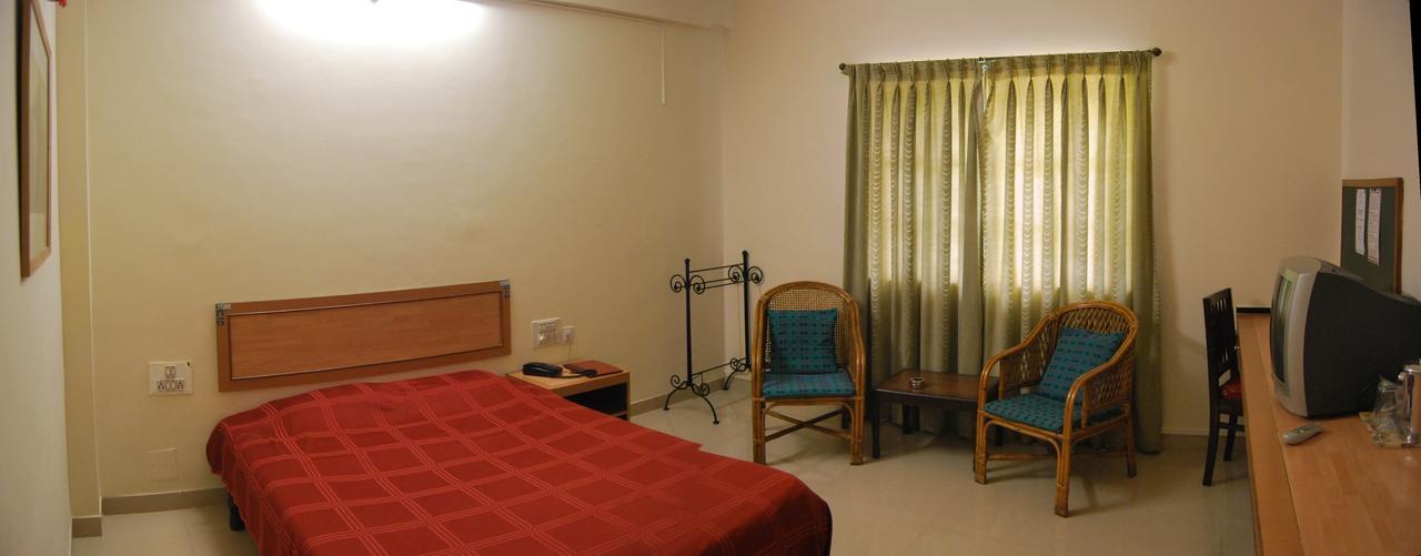 The Pavillion Hotel Kolhapur Eksteriør billede